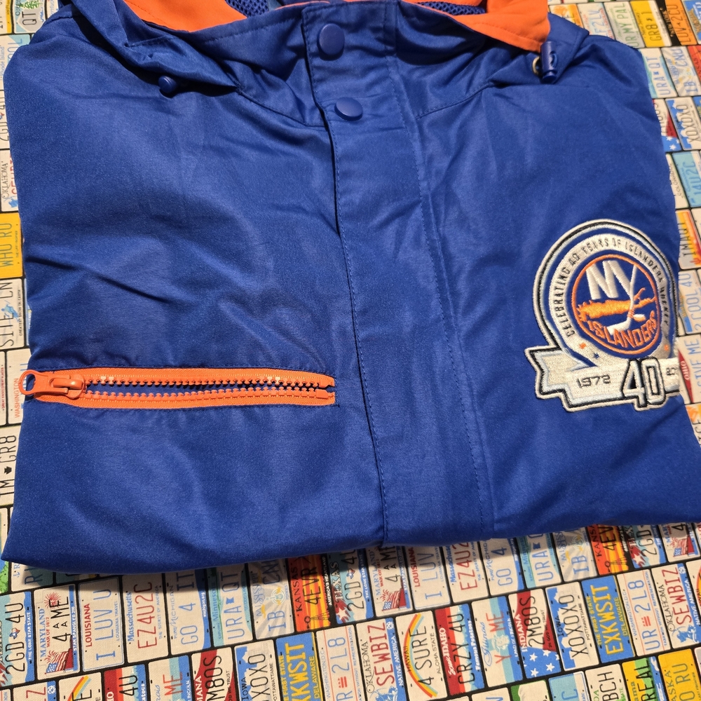 Reebok Mens Medium NEW YORK ISLANDERS Hoodie. NWOT